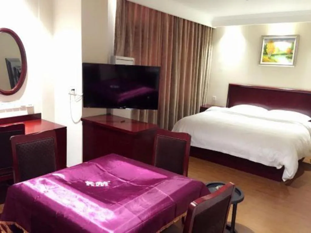 Bed in GreenTree Inn Jiangsu Wuxi Xishan DongTing Erquan East Road XinGuang Newly Estate Express Hotel