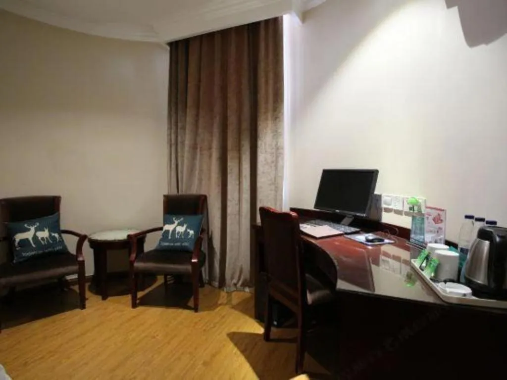 GreenTree Inn Jiangsu Wuxi Xishan DongTing Erquan East Road XinGuang Newly Estate Express Hotel