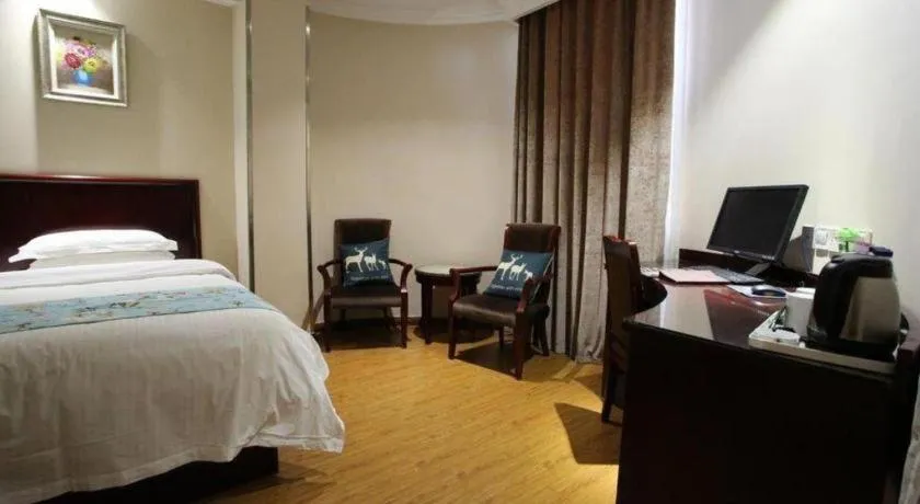 Bed in GreenTree Inn Jiangsu Wuxi Xishan DongTing Erquan East Road XinGuang Newly Estate Express Hotel