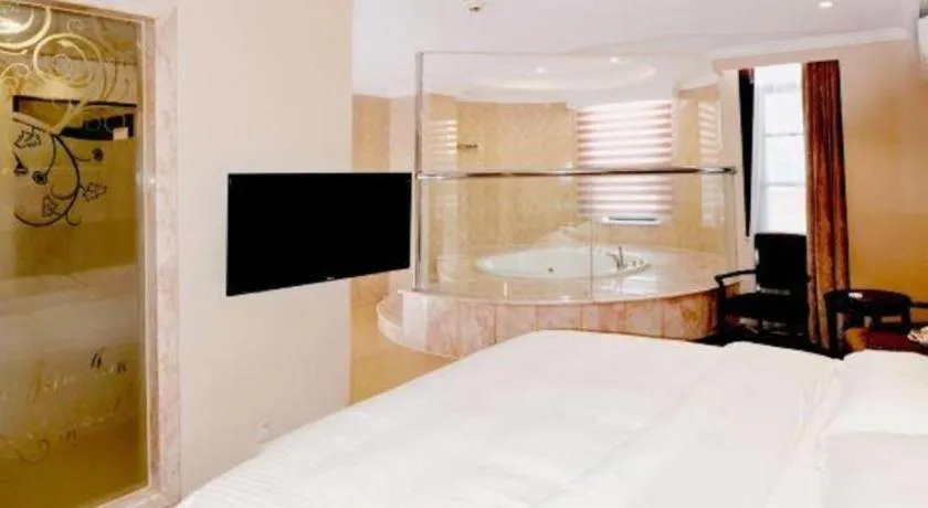 Bed in GreenTree Inn Jiangsu Wuxi Xishan DongTing Erquan East Road XinGuang Newly Estate Express Hotel