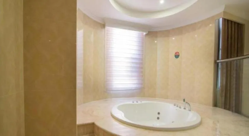 GreenTree Inn Jiangsu Wuxi Xishan DongTing Erquan East Road XinGuang Newly Estate Express Hotel