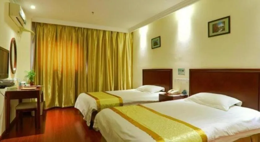 Bed in GreenTree Inn Nanjing Software Valley DaDingFang Express Hotel