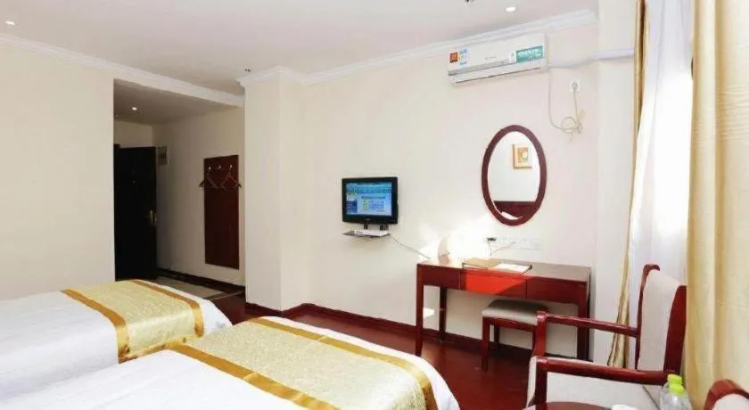 Bed in GreenTree Inn Nanjing Software Valley DaDingFang Express Hotel