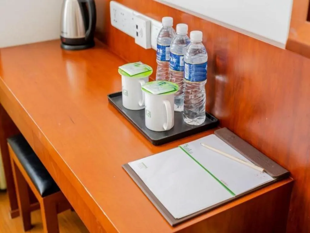 Vatica ShangHai Pudong Airport Disney Huaxia(E) Road Metro Station Hotel .