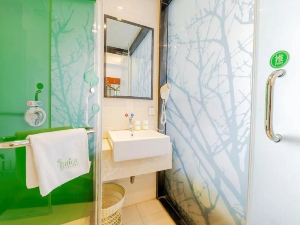 Vatica ShangHai Pudong Airport Disney Huaxia(E) Road Metro Station Hotel .