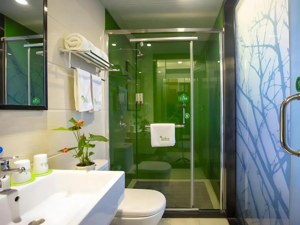 Vatica ShangHai Pudong Airport Disney Huaxia(E) Road Metro Station Hotel .