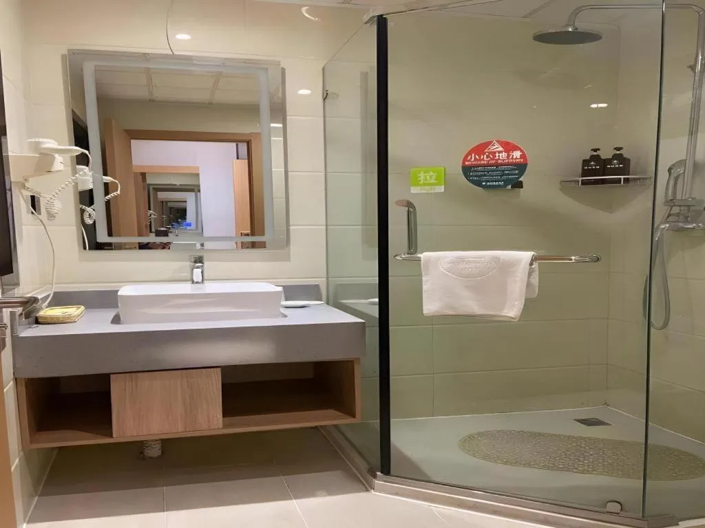 GreenTree Inn Nanjing Dachang Getang Metro Station Express Hotel