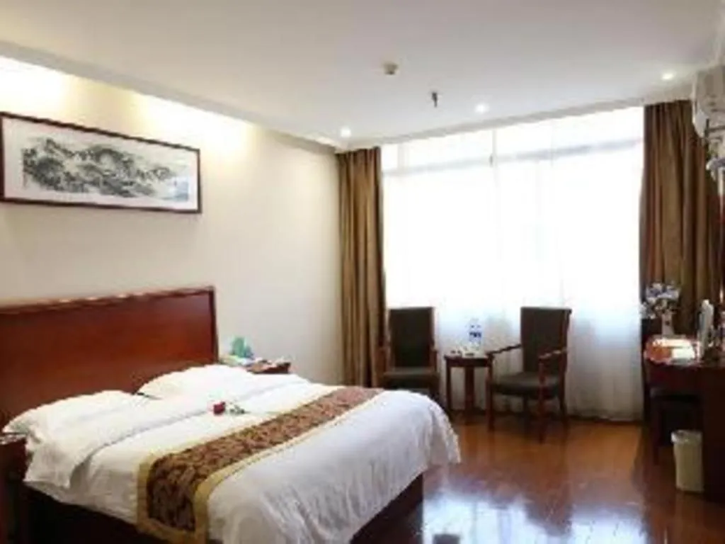 Bed in GreenTree Inn Hefei Feidong Guiwang Road Luzhou Medical School Business Hotel
