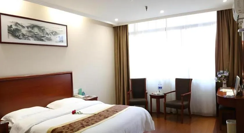 Bed in GreenTree Inn Hefei Feidong Guiwang Road Luzhou Medical School Business Hotel