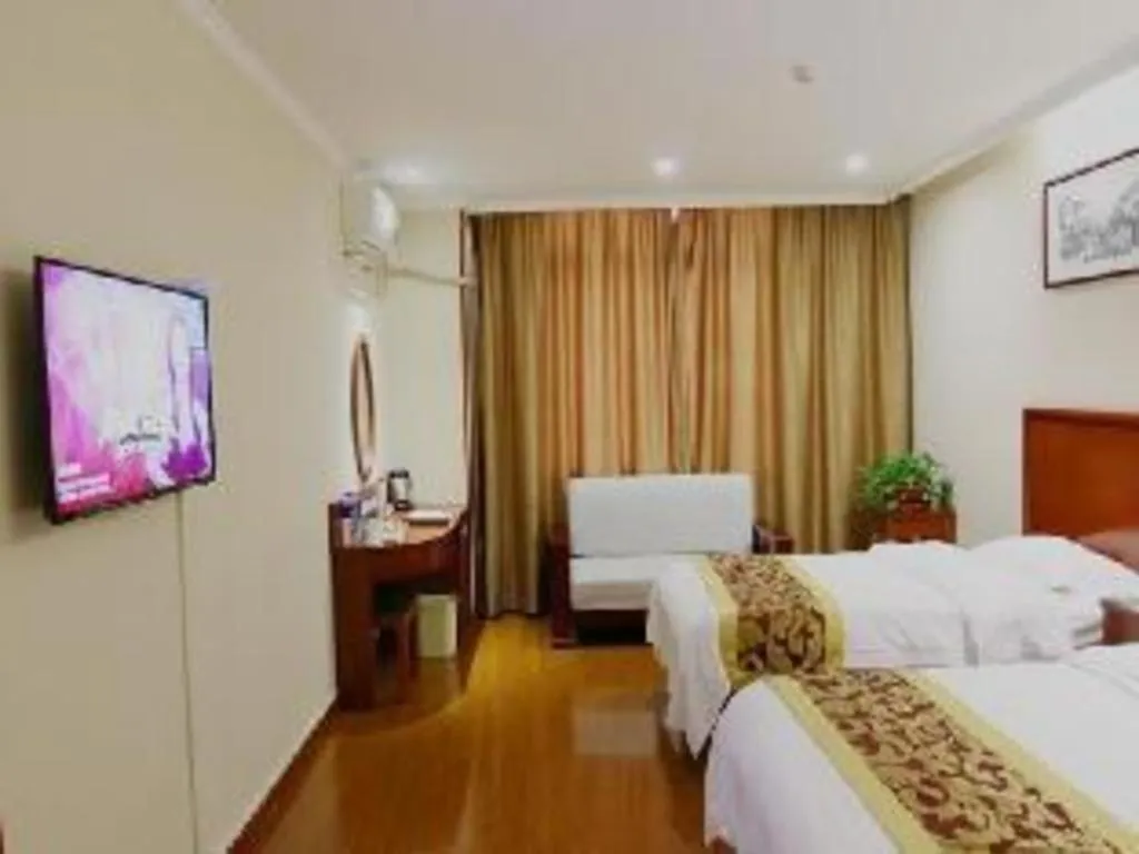Bed in GreenTree Inn Hefei Feidong Guiwang Road Luzhou Medical School Business Hotel