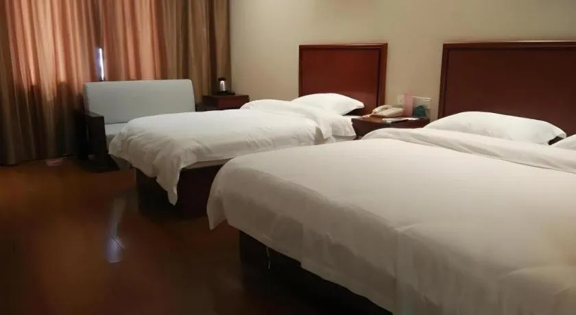 Bed in GreenTree Inn Hefei Feidong Guiwang Road Luzhou Medical School Business Hotel