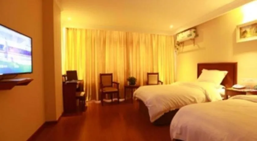 Bed in GreenTree Inn Chizhou Pingtian Lake Qingfeng Avenue Business Hotel