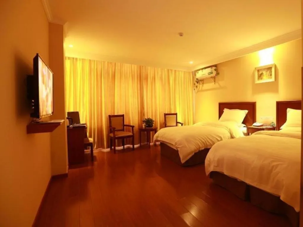 Bed in GreenTree Inn Chizhou Pingtian Lake Qingfeng Avenue Business Hotel