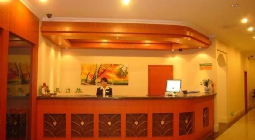 GreenTree Inn Yangzhou Slender West Lake Wencheng Attic Express Hotel