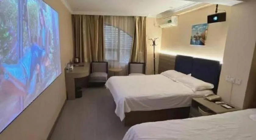 Bed in GreenTree Inn Shanghai MinHang ZhuanQiao Subway Station East ZhuanXing Road Shell Hotel