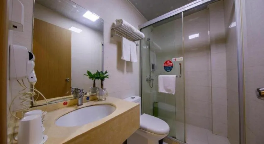 GreenTree Inn Shanghai MinHang ZhuanQiao Subway Station East ZhuanXing Road Shell Hotel