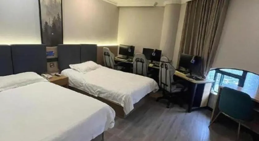 Bed in GreenTree Inn Shanghai MinHang ZhuanQiao Subway Station East ZhuanXing Road Shell Hotel