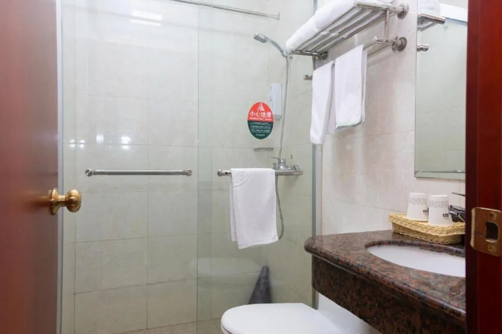 GreenTree Inn Shanghai Hongqiao Airport Huqingping Highway Shell Hotel