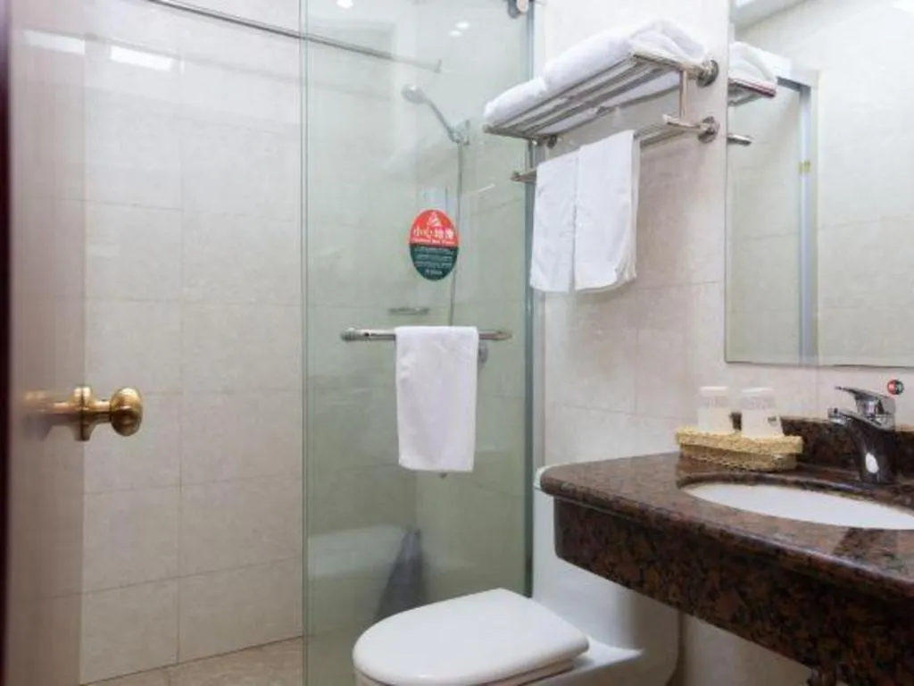 GreenTree Inn Shanghai Hongqiao Airport Huqingping Highway Shell Hotel