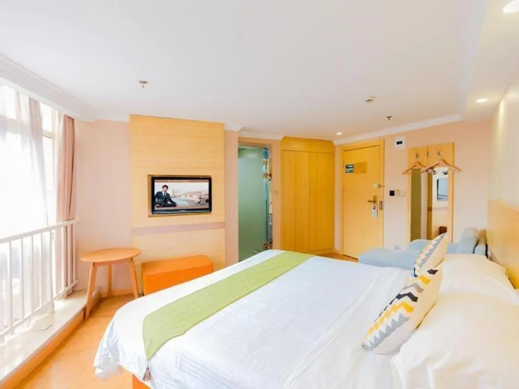 Bed in GreenTree Inn Shanghai Guangxin Road Tongji Hospital Express Hotel