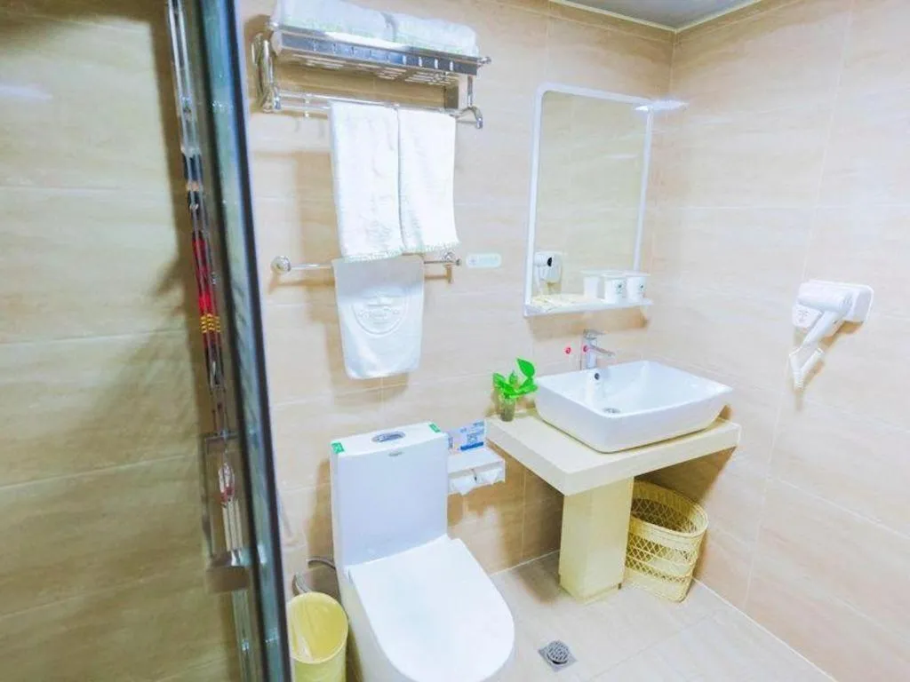 GreenTree Inn Shanghai Guangxin Road Tongji Hospital Express Hotel