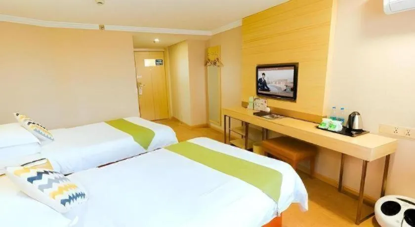 Bed in GreenTree Inn Shanghai Guangxin Road Tongji Hospital Express Hotel