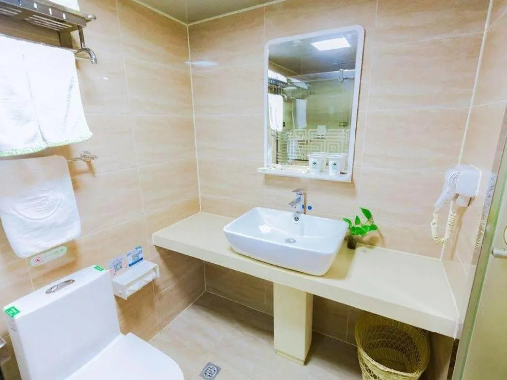 GreenTree Inn Shanghai Guangxin Road Tongji Hospital Express Hotel