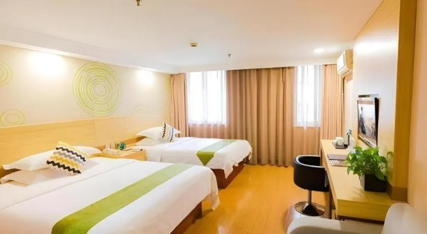 Bed in GreenTree Inn Shanghai Guangxin Road Tongji Hospital Express Hotel