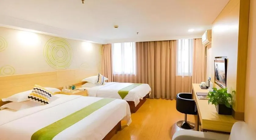 Bed in GreenTree Inn Shanghai Guangxin Road Tongji Hospital Express Hotel