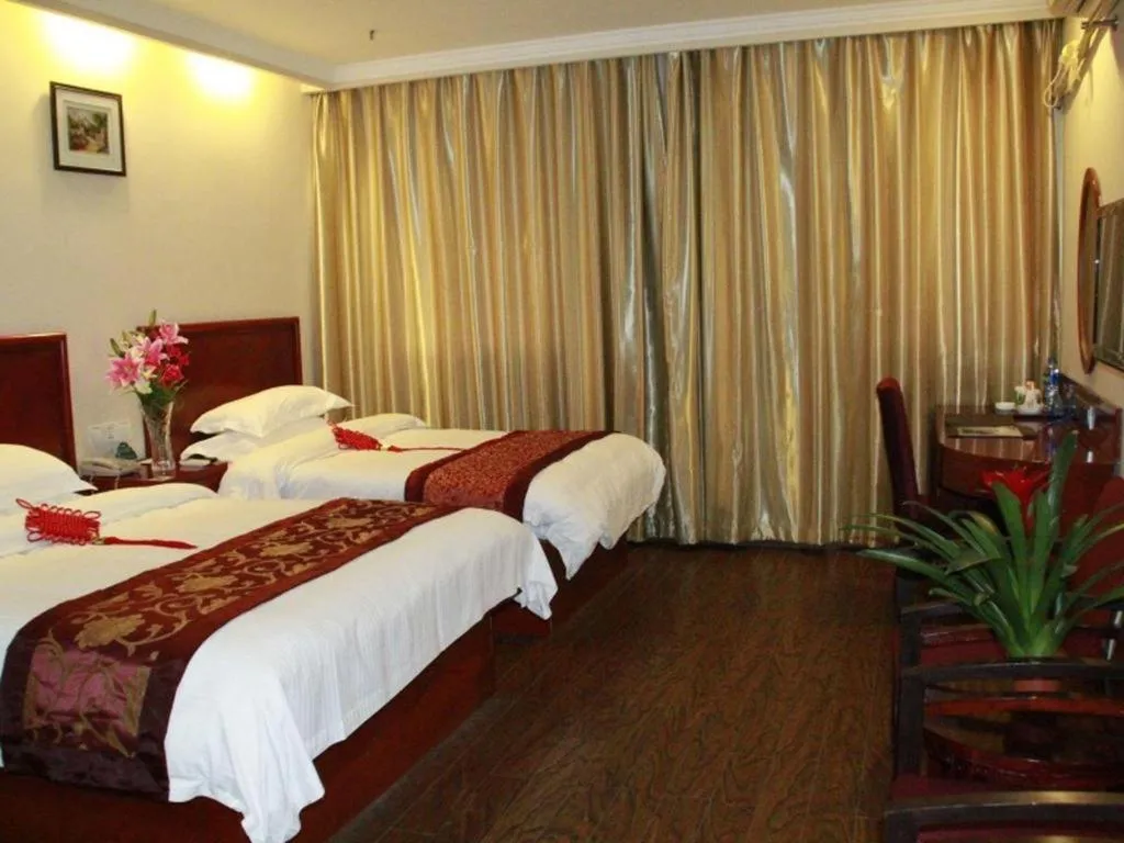 Bed in GreenTree Inn Shanghai Guangxin Road Tongji Hospital Express Hotel