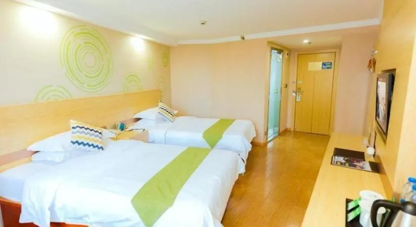 Bed in GreenTree Inn Shanghai Guangxin Road Tongji Hospital Express Hotel