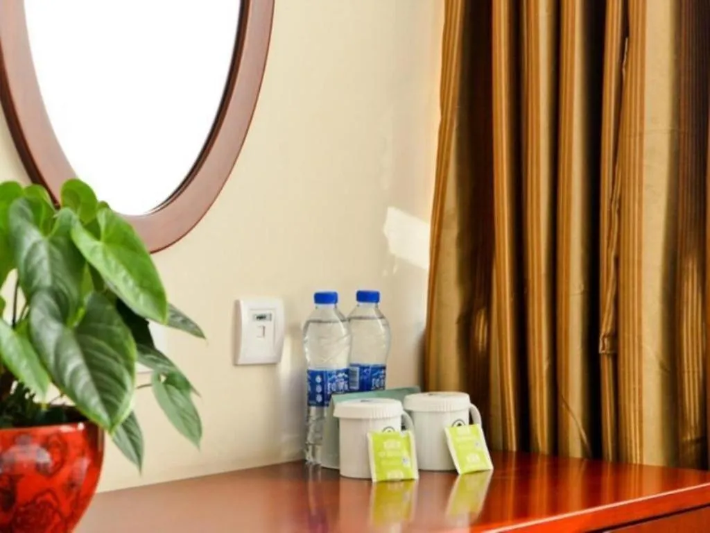 GreenTree Inn LangFang GuanGYAng District High-speed Railway Station Business Hotel