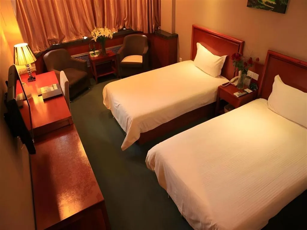 Bed in GreenTree Inn Lanzhou Yantan Road Express Hotel