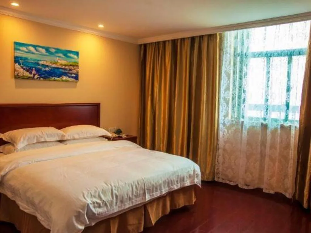 Bed in GreenTree Inn Wuhu Fangte Second Phase Nanxiang Wanshang Express Hotel