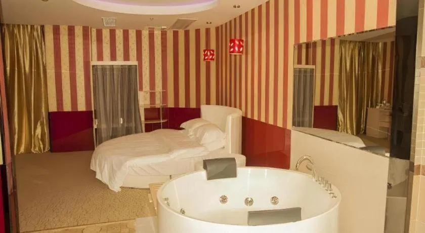 Bed in GreenTree Inn Wuhu Fangte Second Phase Nanxiang Wanshang Express Hotel