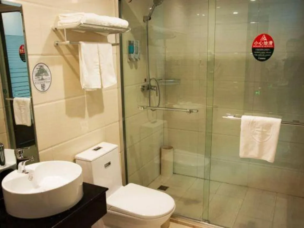 GreenTree Inn Wuhu Fangte Second Phase Nanxiang Wanshang Express Hotel