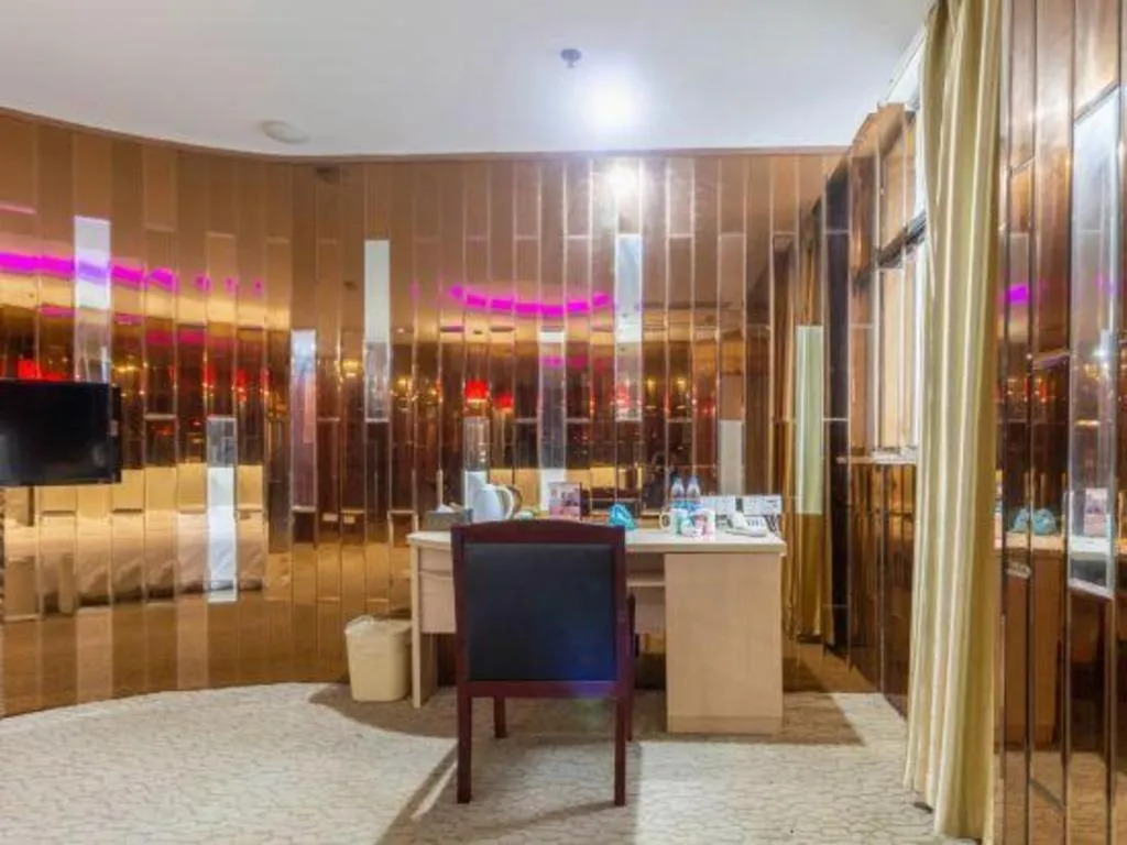 GreenTree Inn Wuhu Fangte Second Phase Nanxiang Wanshang Express Hotel