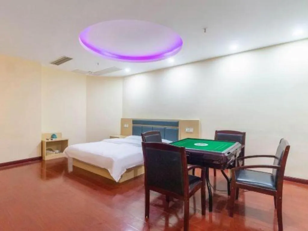 Bed in GreenTree Inn Wuhu Fangte Second Phase Nanxiang Wanshang Express Hotel