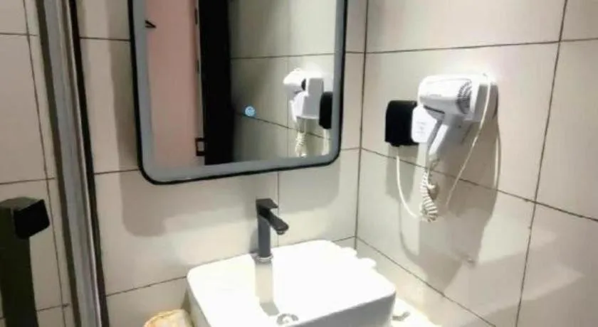 GreenTree Inn Langfang GuanGYAng District GuanGYAng Road City Government Express Hotel