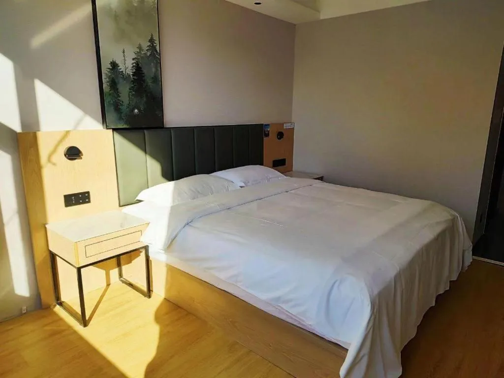 Bed in GreenTree Inn Langfang GuanGYAng District GuanGYAng Road City Government Express Hotel