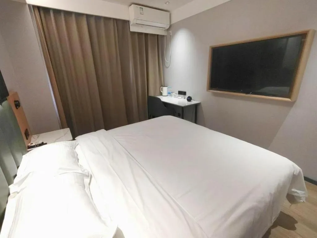 Bed in GreenTree Inn Langfang GuanGYAng District GuanGYAng Road City Government Express Hotel