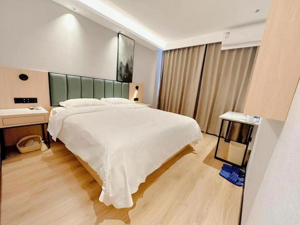 Bed in GreenTree Inn Langfang GuanGYAng District GuanGYAng Road City Government Express Hotel