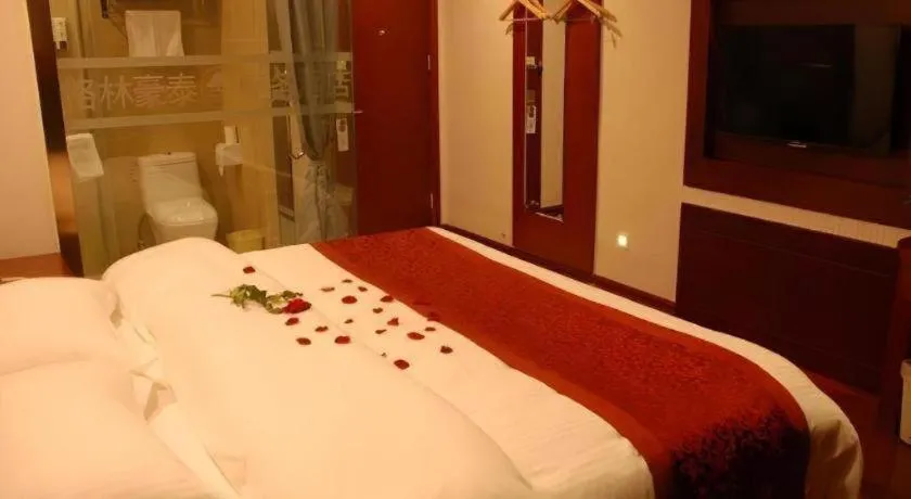 Bed in GreenTree Inn HeFei LongChuan Road South Hefei Railway Station Business Hotel