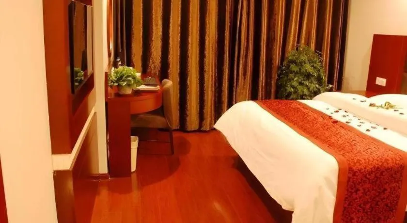 Bed in GreenTree Inn HeFei LongChuan Road South Hefei Railway Station Business Hotel