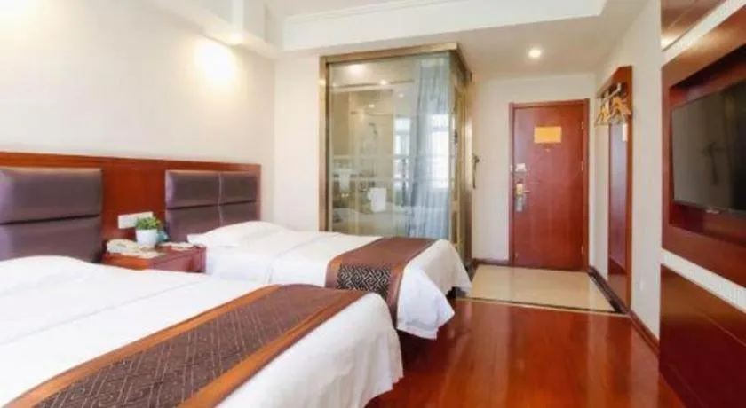 Bed in GreenTree Inn HeFei LongChuan Road South Hefei Railway Station Business Hotel
