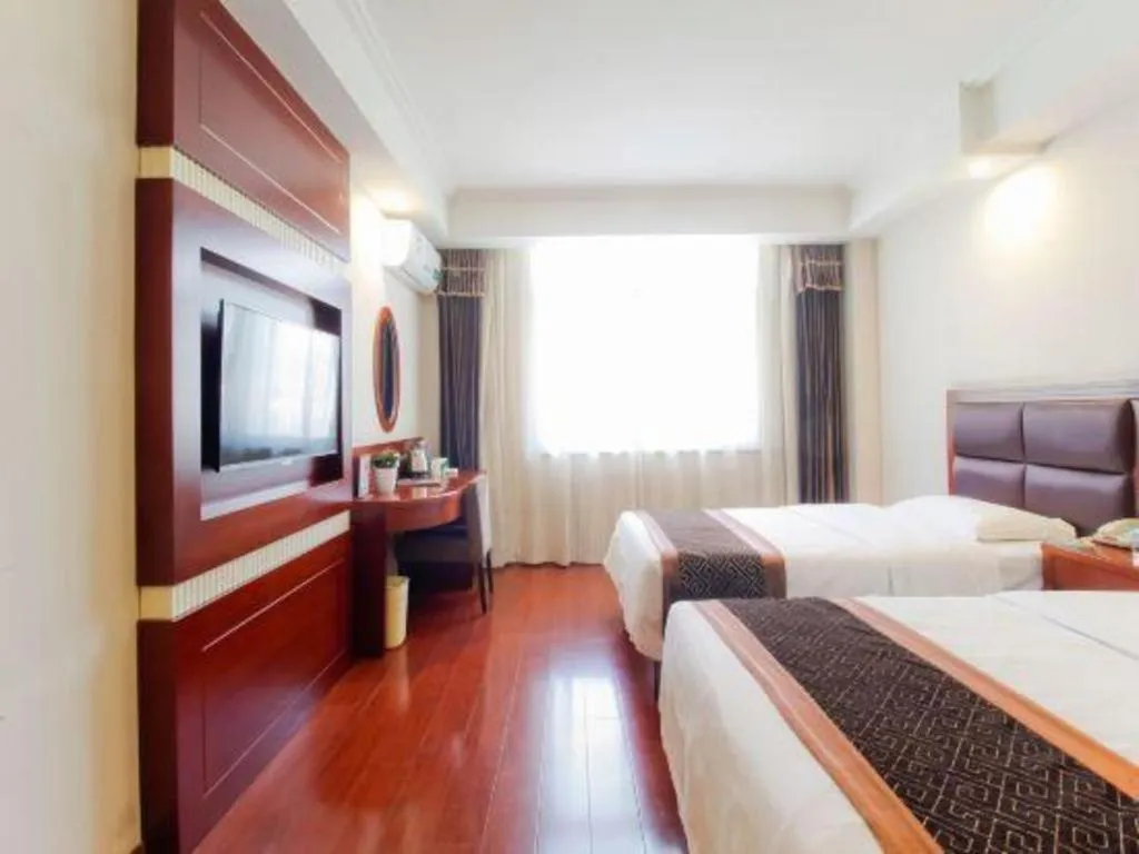 Bed in GreenTree Inn HeFei LongChuan Road South Hefei Railway Station Business Hotel