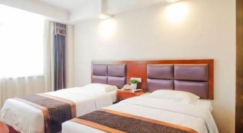 Bed in GreenTree Inn HeFei LongChuan Road South Hefei Railway Station Business Hotel