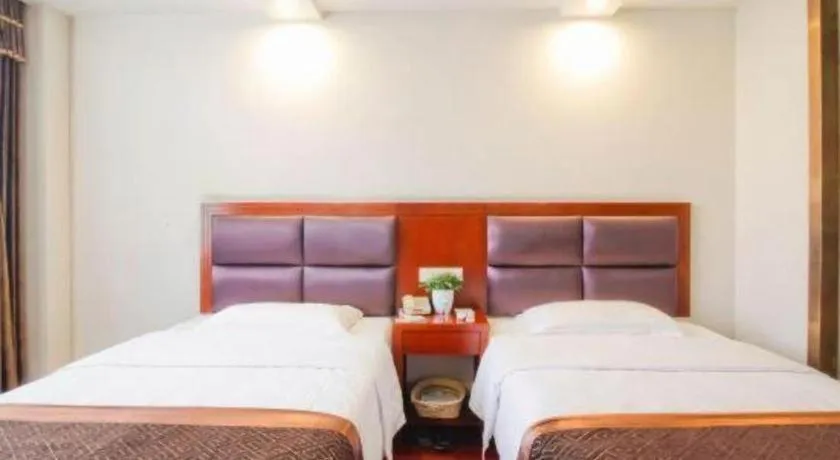 Bed in GreenTree Inn HeFei LongChuan Road South Hefei Railway Station Business Hotel