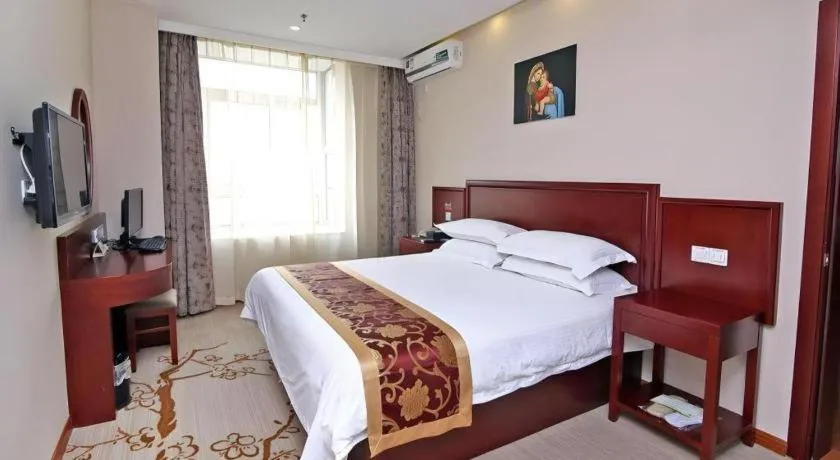 Bed in GreenTree Inn Shanghai Jiading Newtown MaLu Subway Station Business Hotel