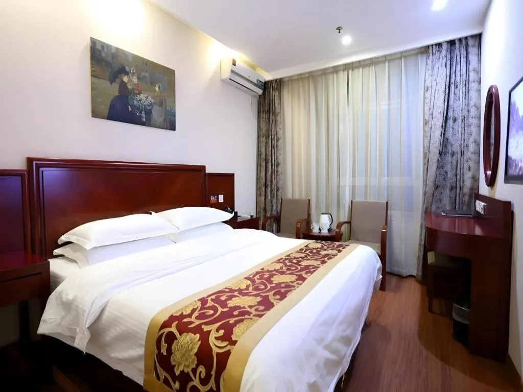Bed in GreenTree Inn Shanghai Jiading Newtown MaLu Subway Station Business Hotel